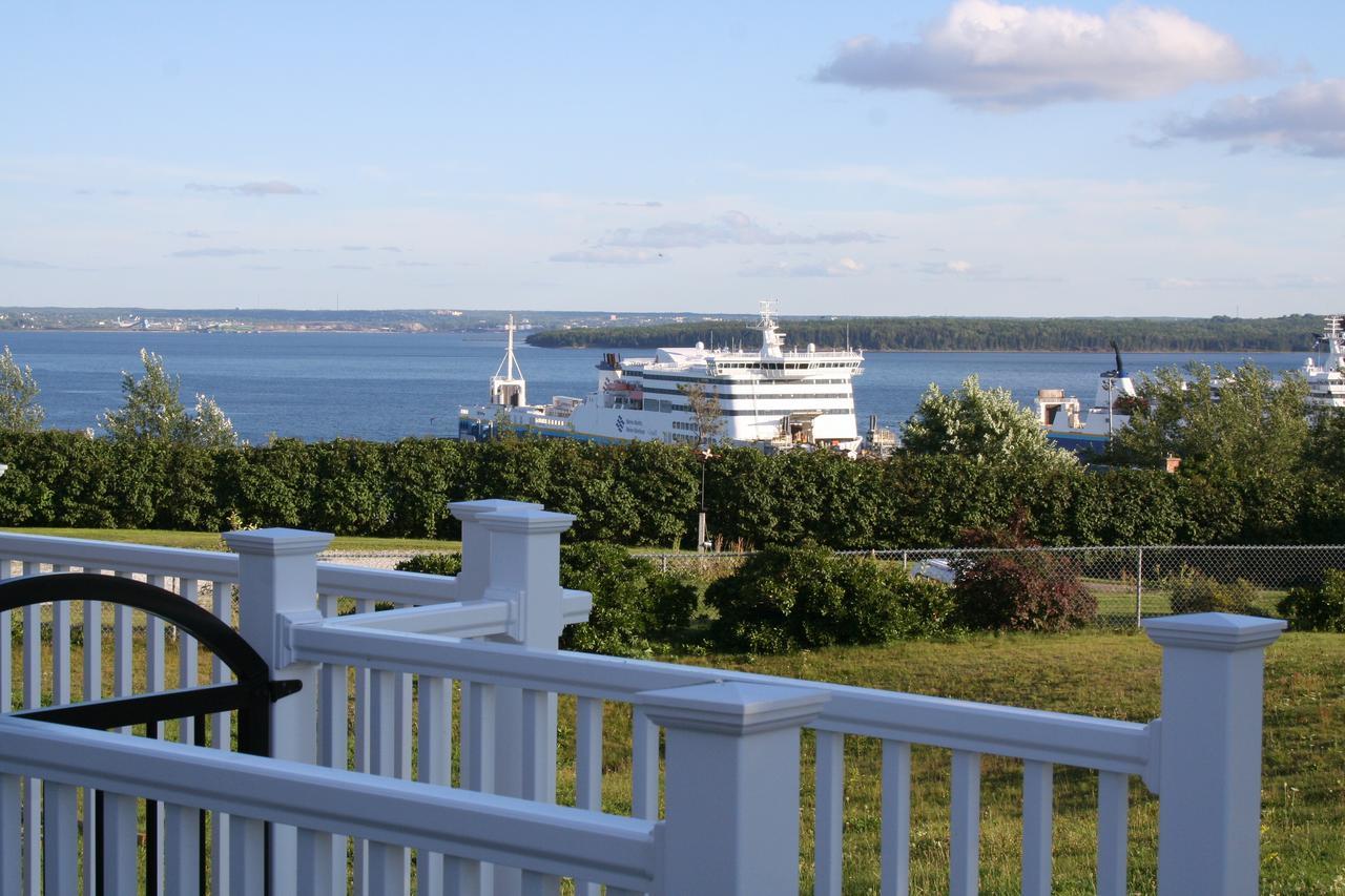 Hotel North North Sydney Bagian luar foto